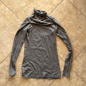 Vince Grey Striped Cotton Long Sleeve Turtleneck Tee, Size Small